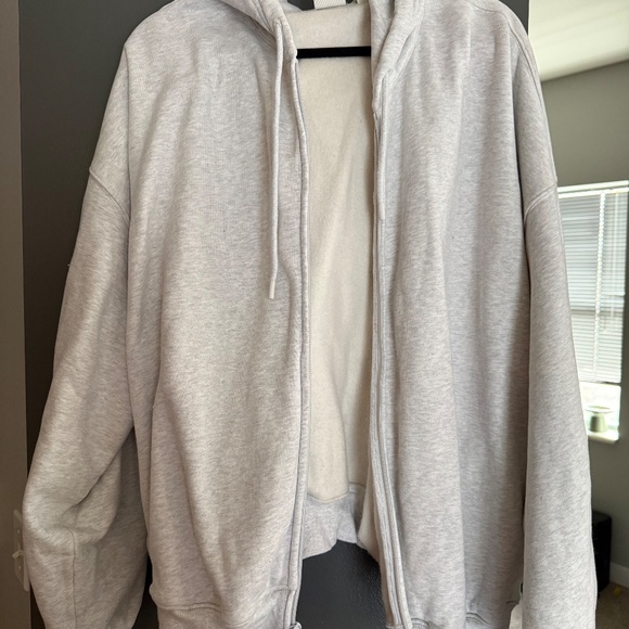 Aritzia Cozy Sweatfleece Mega Zip Hoodie - Picture 5 of 7